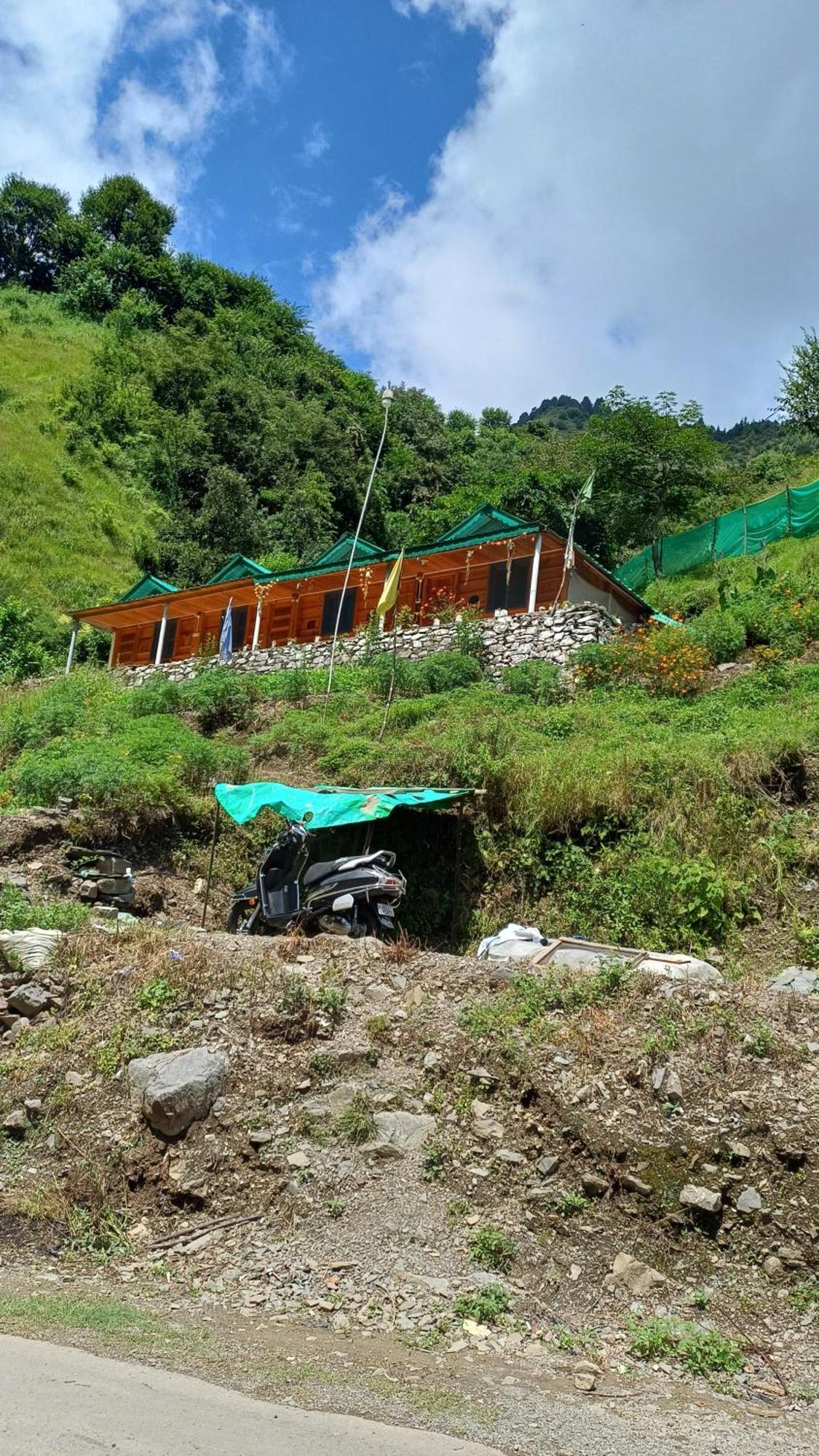 Sarthak Niwas And Homstay Chakrāta Exterior photo